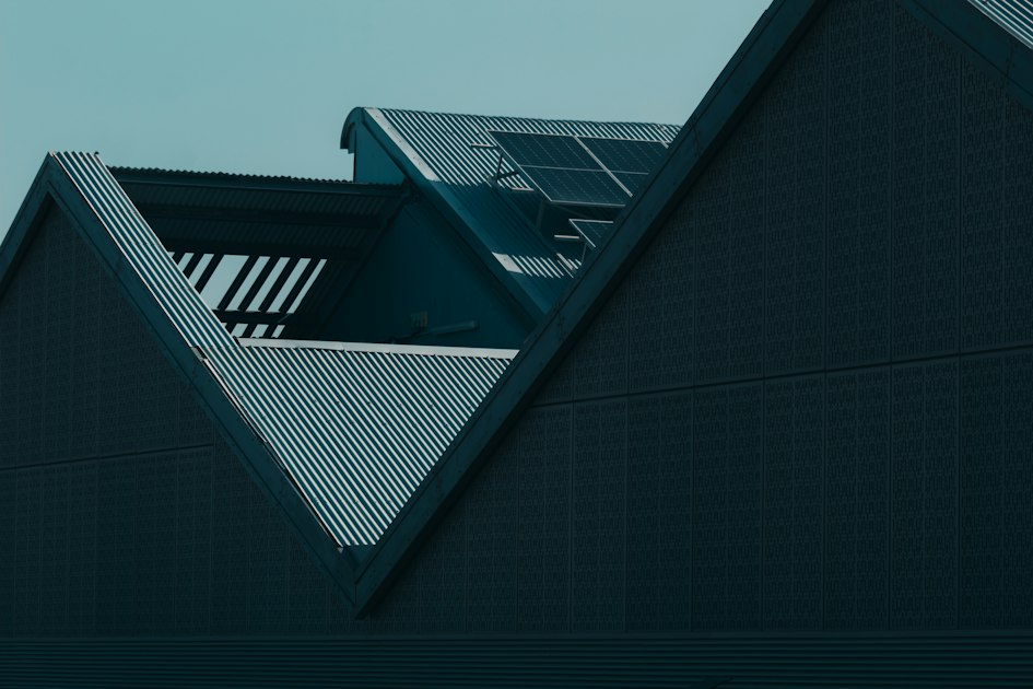 Choosing the Right Roofing Contractor